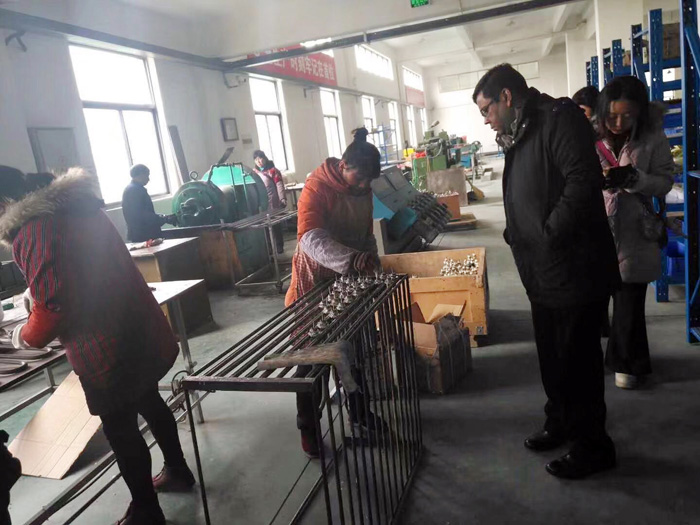 【客戶來訪】津巴布韋客戶來我公司車間驗(yàn)貨