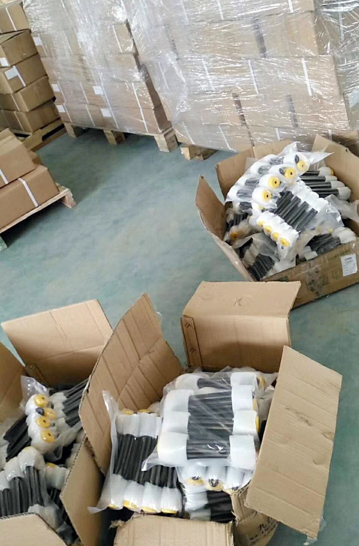 【客戶來訪】津巴布韋客戶來我公司車間驗(yàn)貨